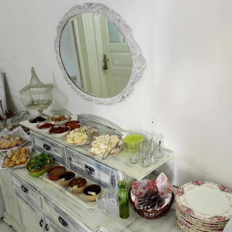 Bouti Ayvalik Pension Exterior photo